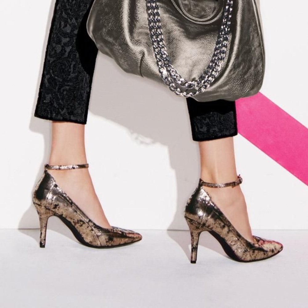 Distressed Metallic Heels - Picture 2 of 3